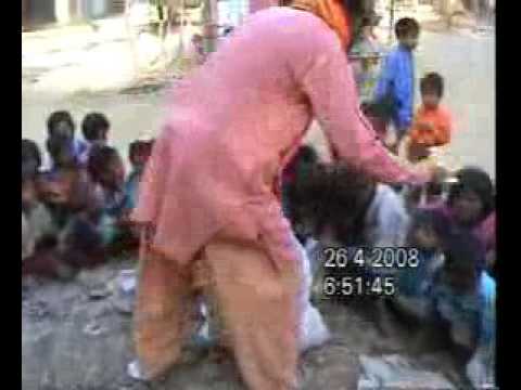 Video thumbnail: Shyam Sadhu offering a feast of bread to the poor kids